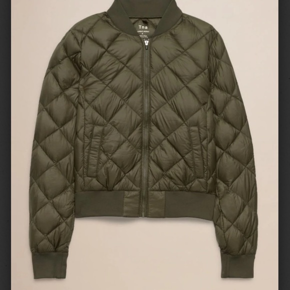 Aritzia TNA Down League Bomber Cranberry Small - Picture 11 of 11